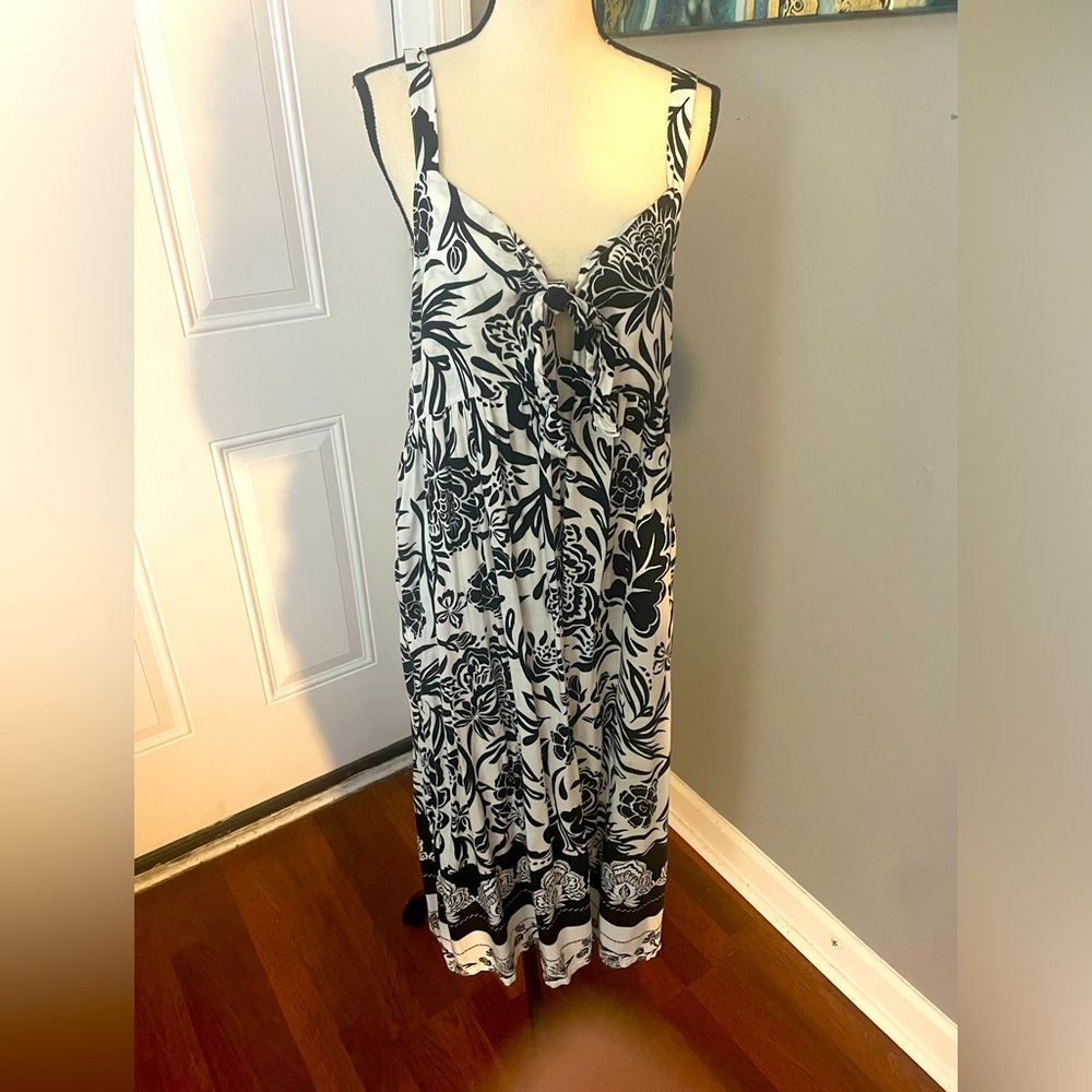 Dress Maxi Black&White Floral Spaghetti straps / adjustable straps Knox Rose XL